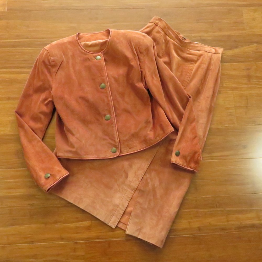 Womens 1980s Suede Suit Caramel Brown Size Small 27 Waist